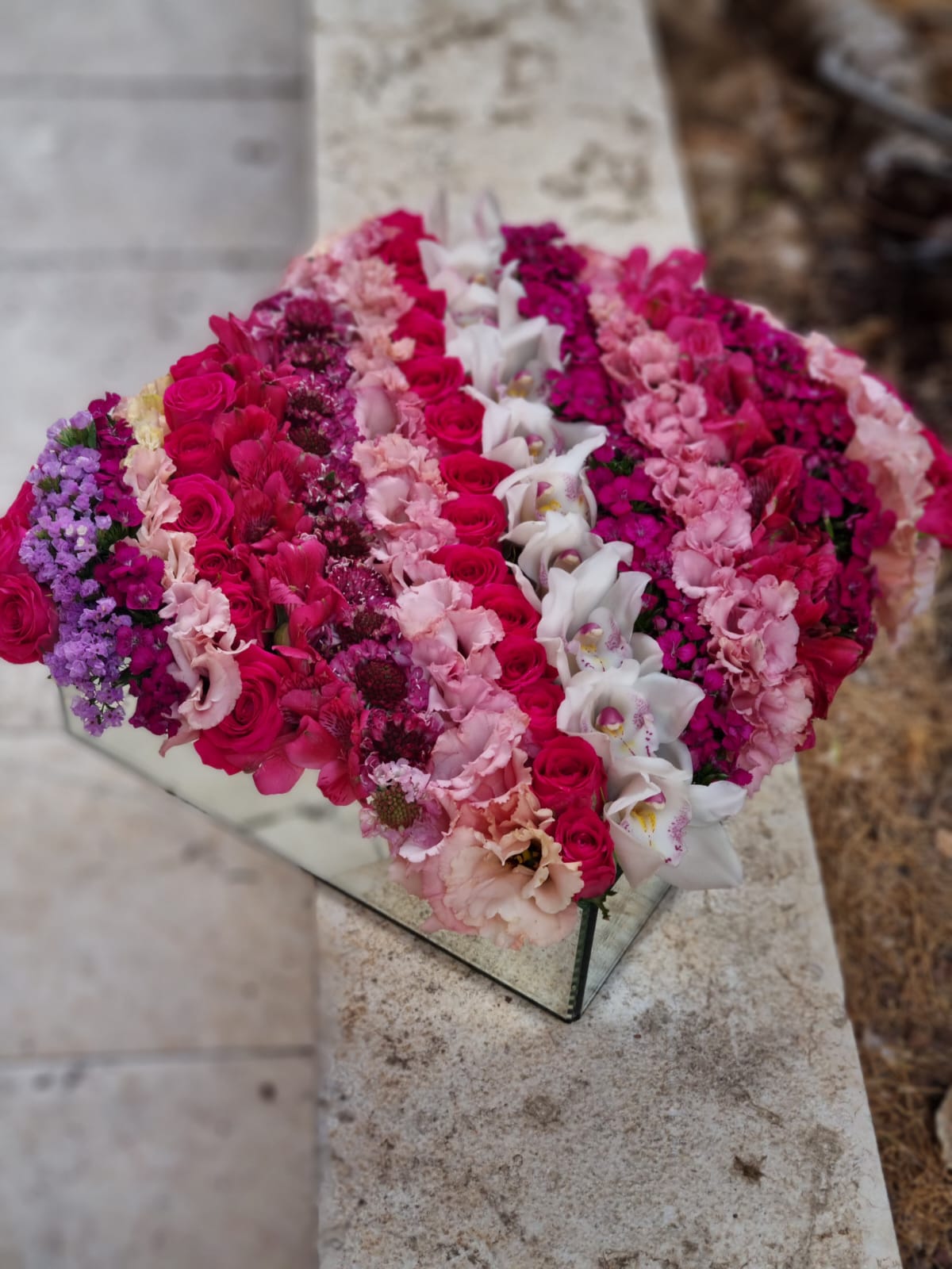 סידור שורות בגווני ורוד